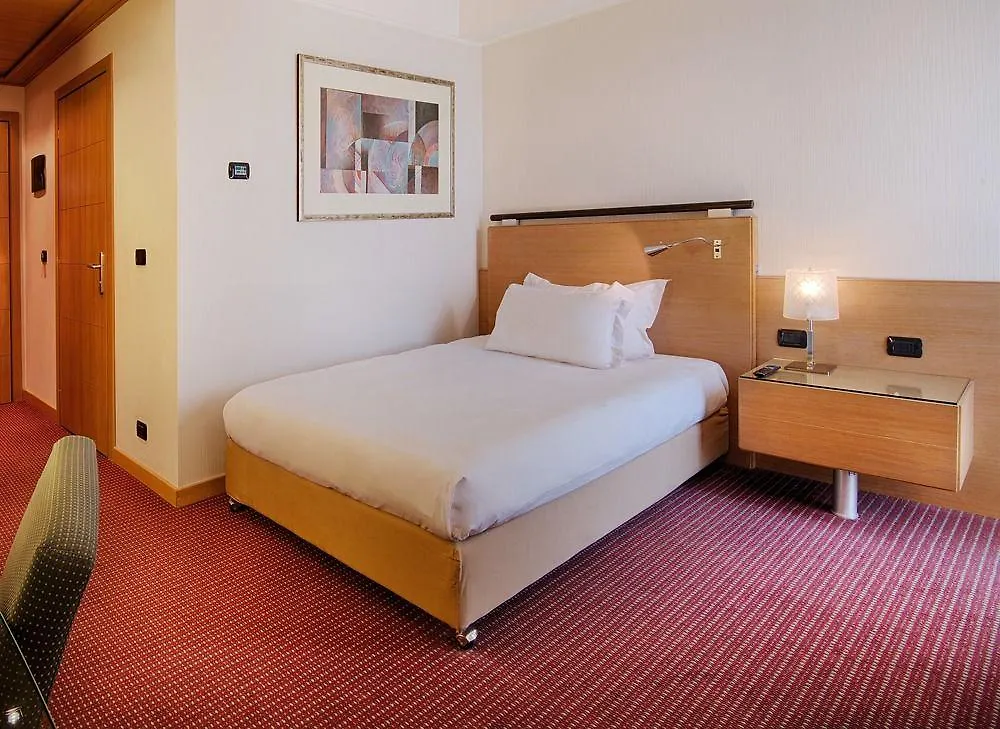 Nh Catania Centro Hotel